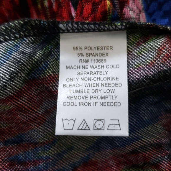 Blouse - Picture 9 of 9